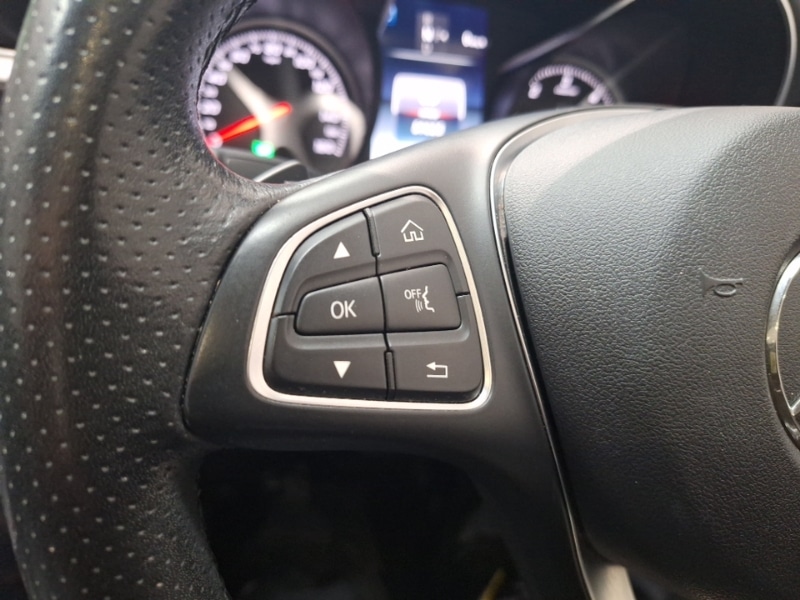 Used Mercedes-Benz C Class 2018 for sale - 76609943: Photo 16