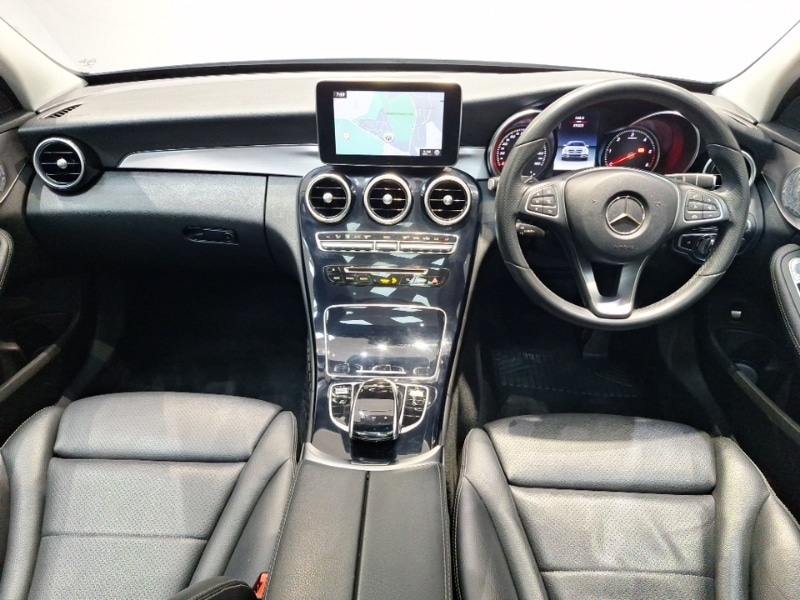 Used Mercedes-Benz C Class 2018 for sale - 76609943: Photo 2