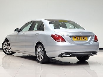 Used Mercedes-Benz C Class 2018 for sale - 76609943: Photo