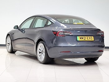 Used Tesla Model 3 2021 for sale - 76325561: Photo 3