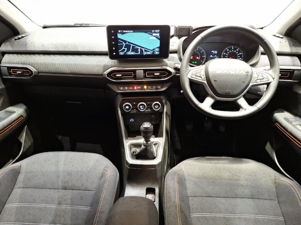 Used Dacia Sandero Stepway 2023 for sale - 75706635: Photo 2