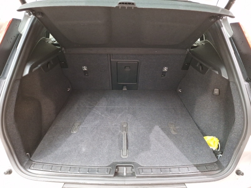 Used Volvo XC40 2024 for sale - 76713497: Photo 8