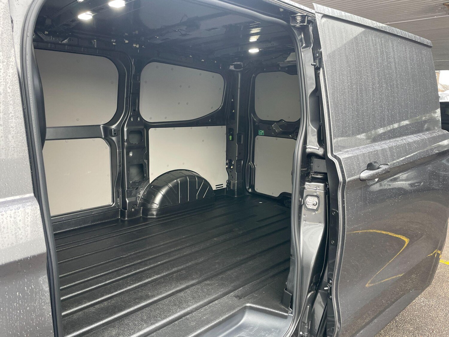 Used Ford Transit Custom 2024 for sale - 77537199: Photo 18