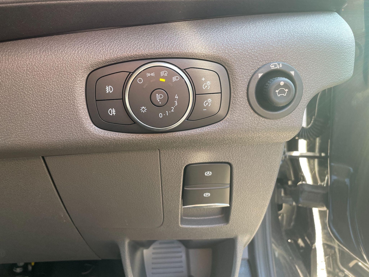 Used Ford Transit 2024 for sale - 76398672: Photo 8