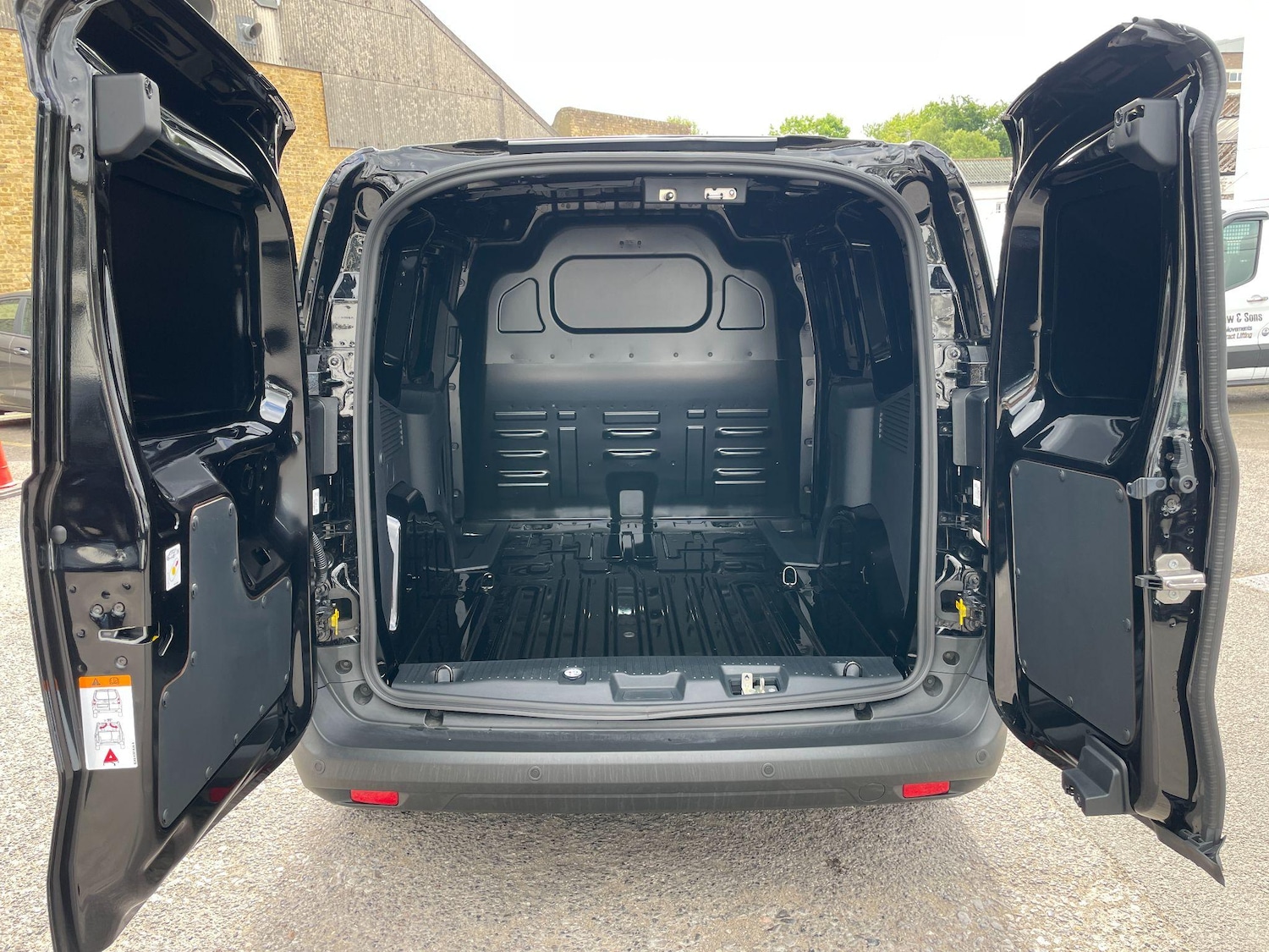 Used Ford Transit Courier 2025 for sale - 76473790: Photo 19