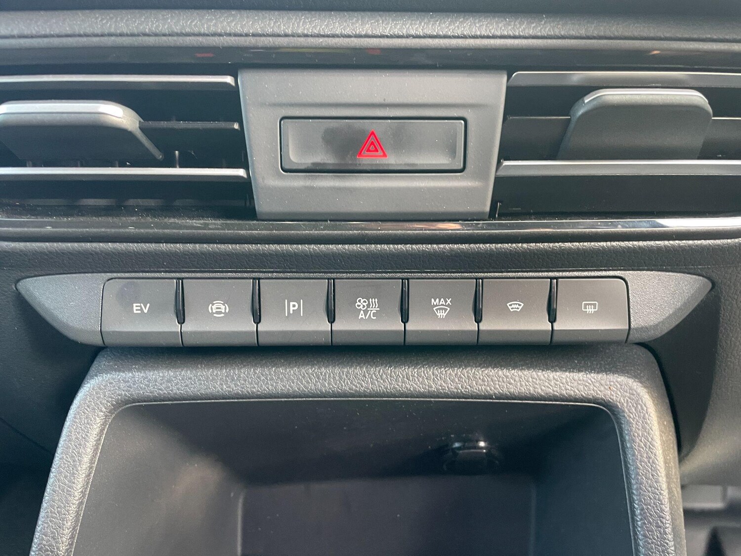 Used Ford Transit Connect 2025 for sale - 76136734: Photo 11