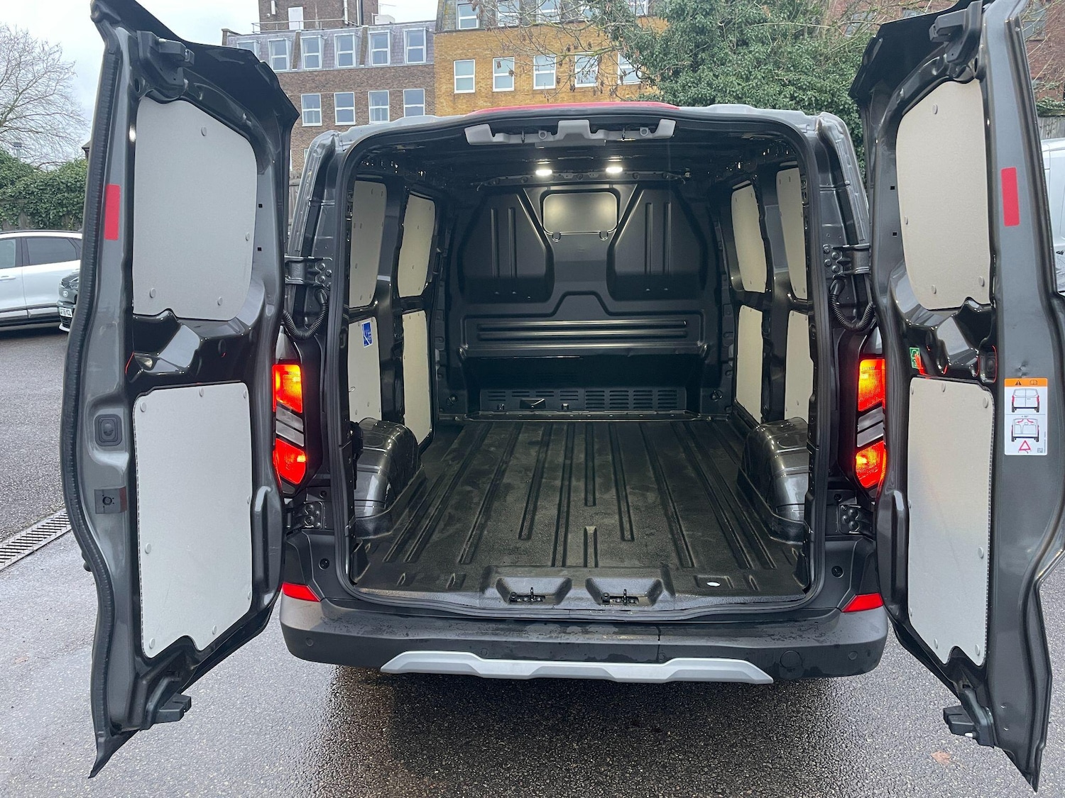 Used Ford Transit Custom 2025 for sale - 77524669: Photo 8