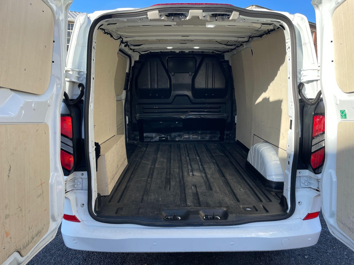 Used Ford Transit Custom 2024 for sale - 76898474: Photo 22