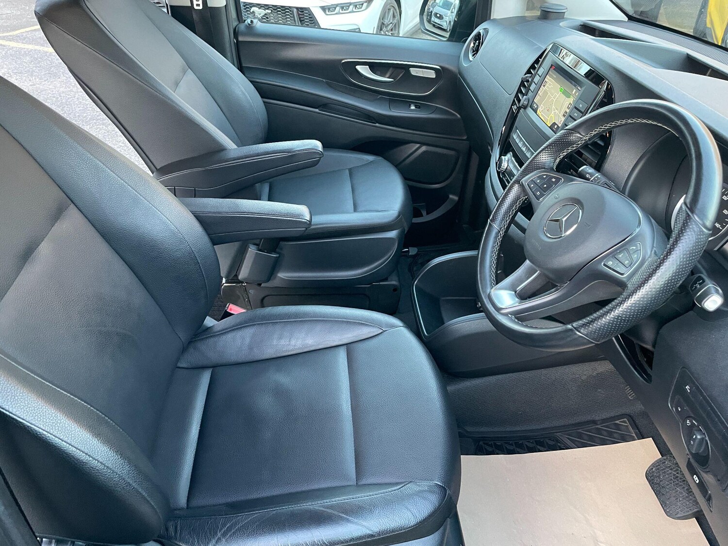 Used Mercedes-Benz Vito for sale - 77670637: Photo 25