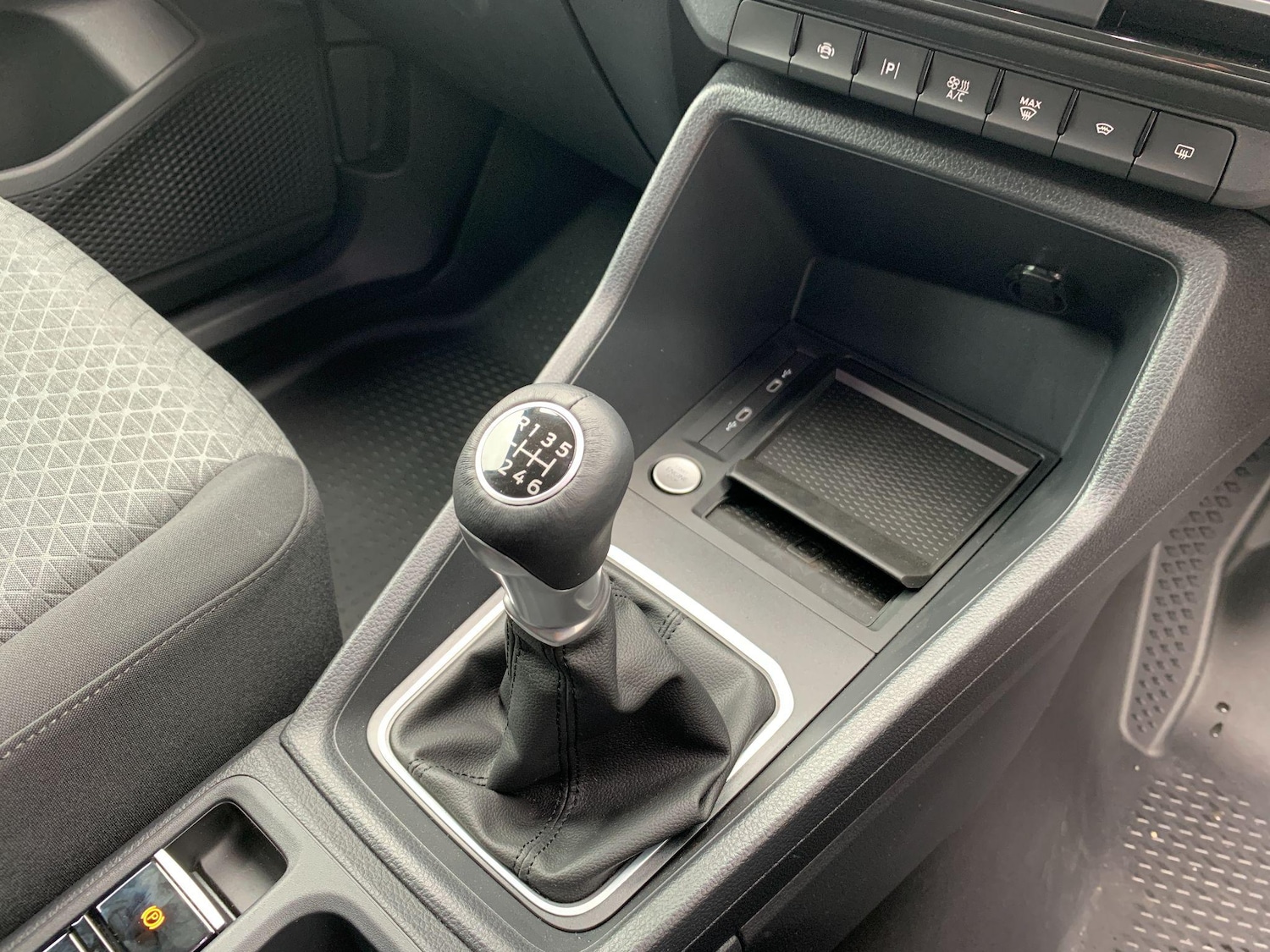 Used Ford Transit Connect 2025 for sale - 76993343: Photo 16