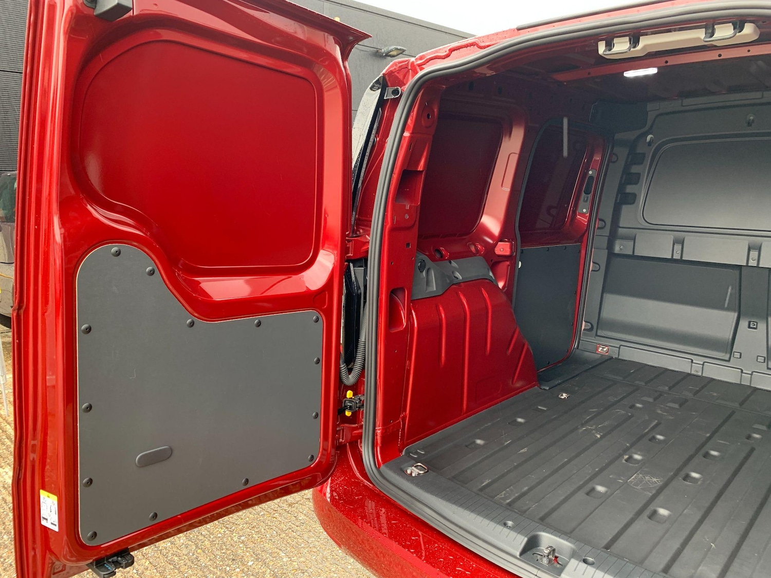 Used Ford Transit Connect 2025 for sale - 76993343: Photo 27