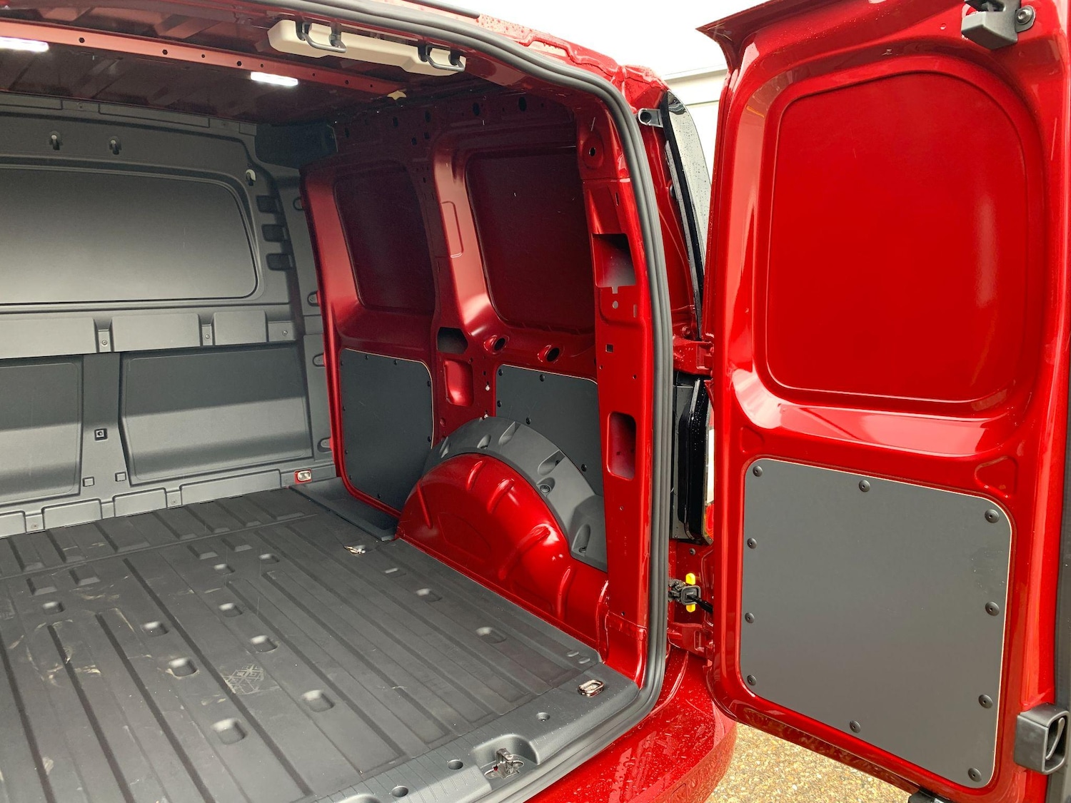 Used Ford Transit Connect 2025 for sale - 76993343: Photo 28