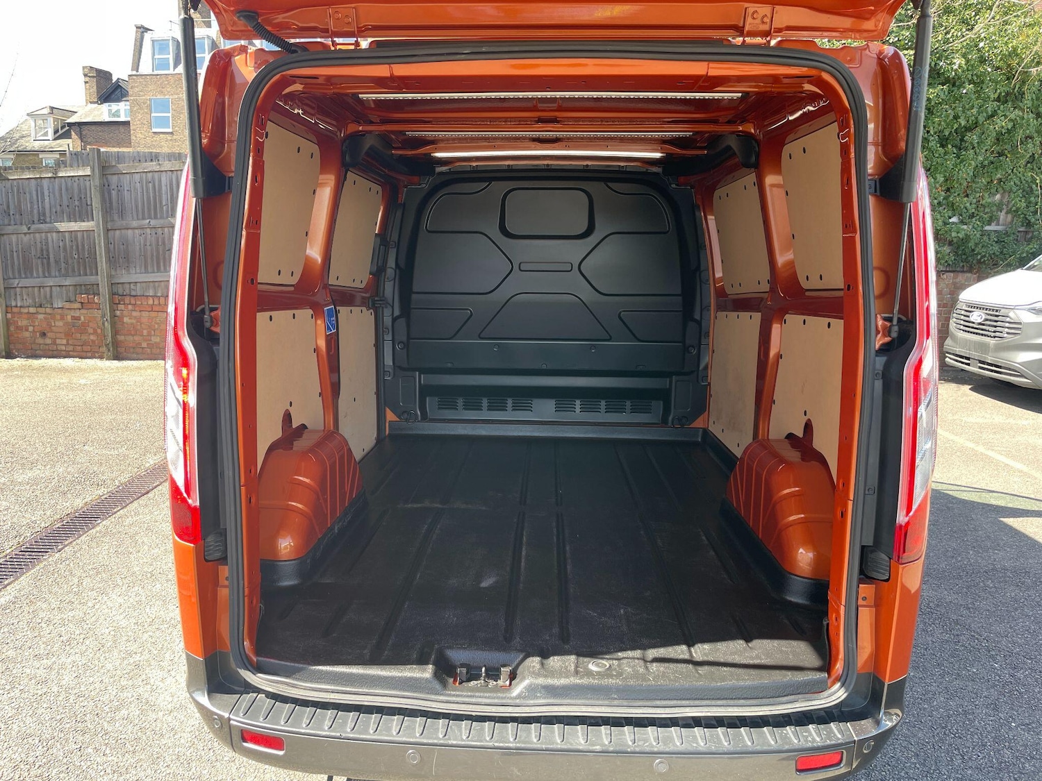 Used Ford Transit Custom 2023 for sale - 78184384: Photo 18