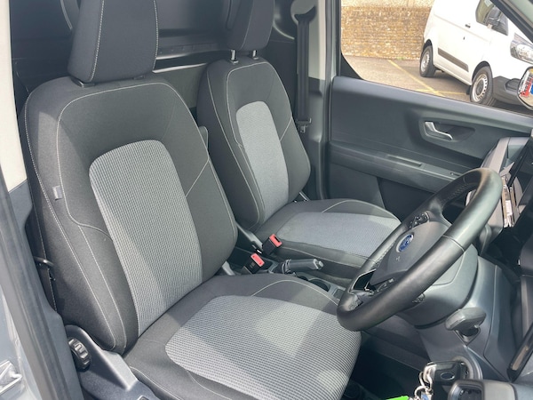 Used Ford Transit Courier 2024 for sale - 75023429: Photo 7
