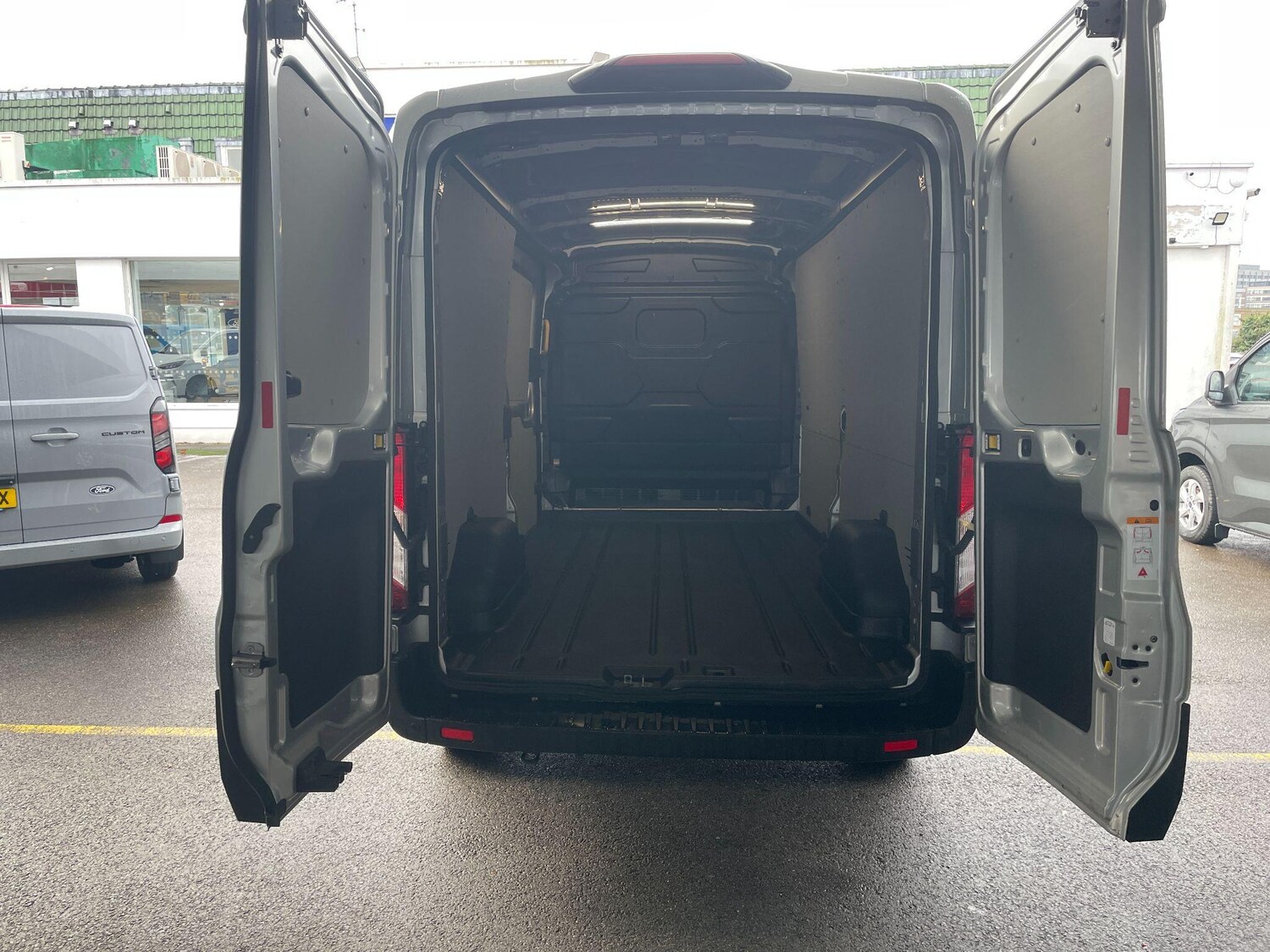 Used Ford Transit 2024 for sale - 77538376: Photo 18