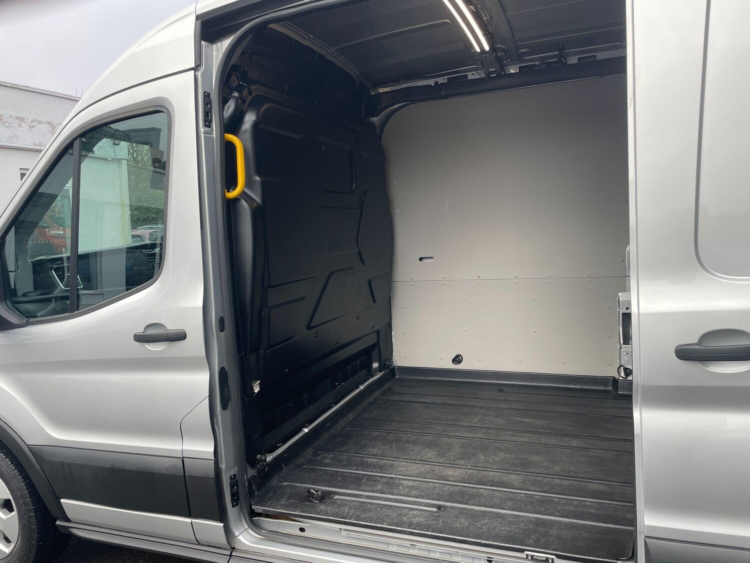 Used Ford Transit 2024 for sale - 77538376: Photo 21