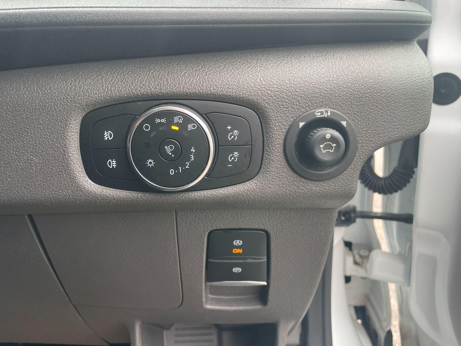 Used Ford Transit 2024 for sale - 76989248: Photo 9