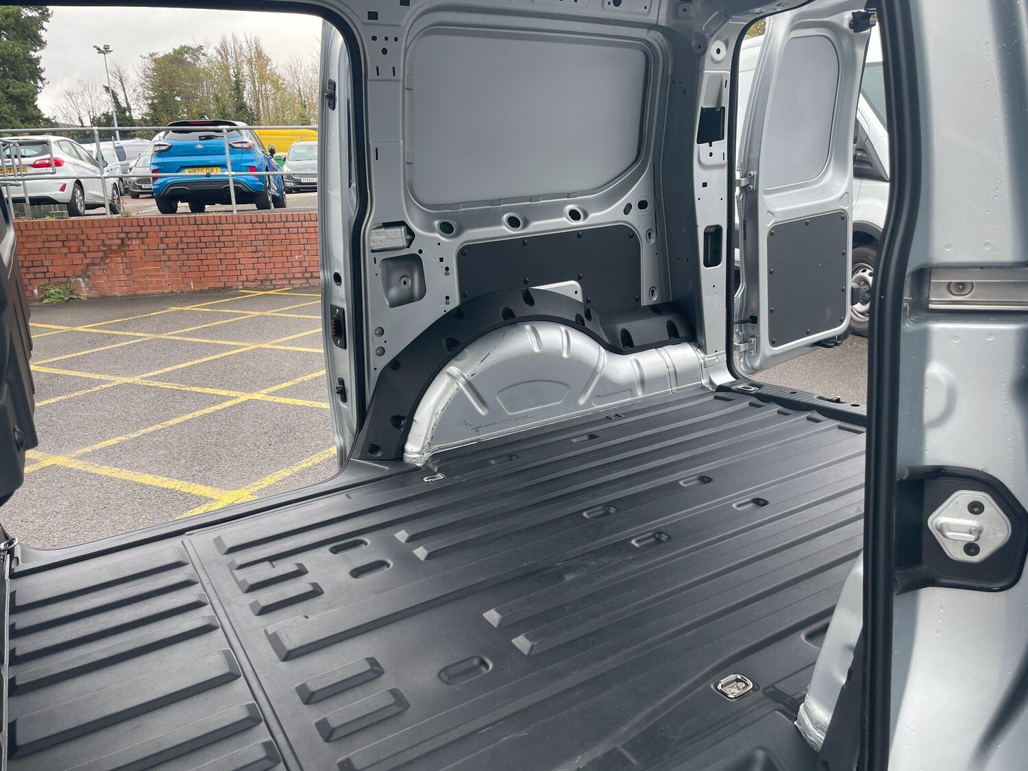 Used Ford Transit Connect 2025 for sale - 76561201: Photo 21