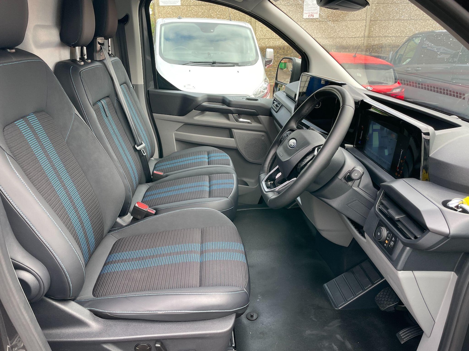 Used Ford Transit Custom 2024 for sale - 76399029: Photo 9