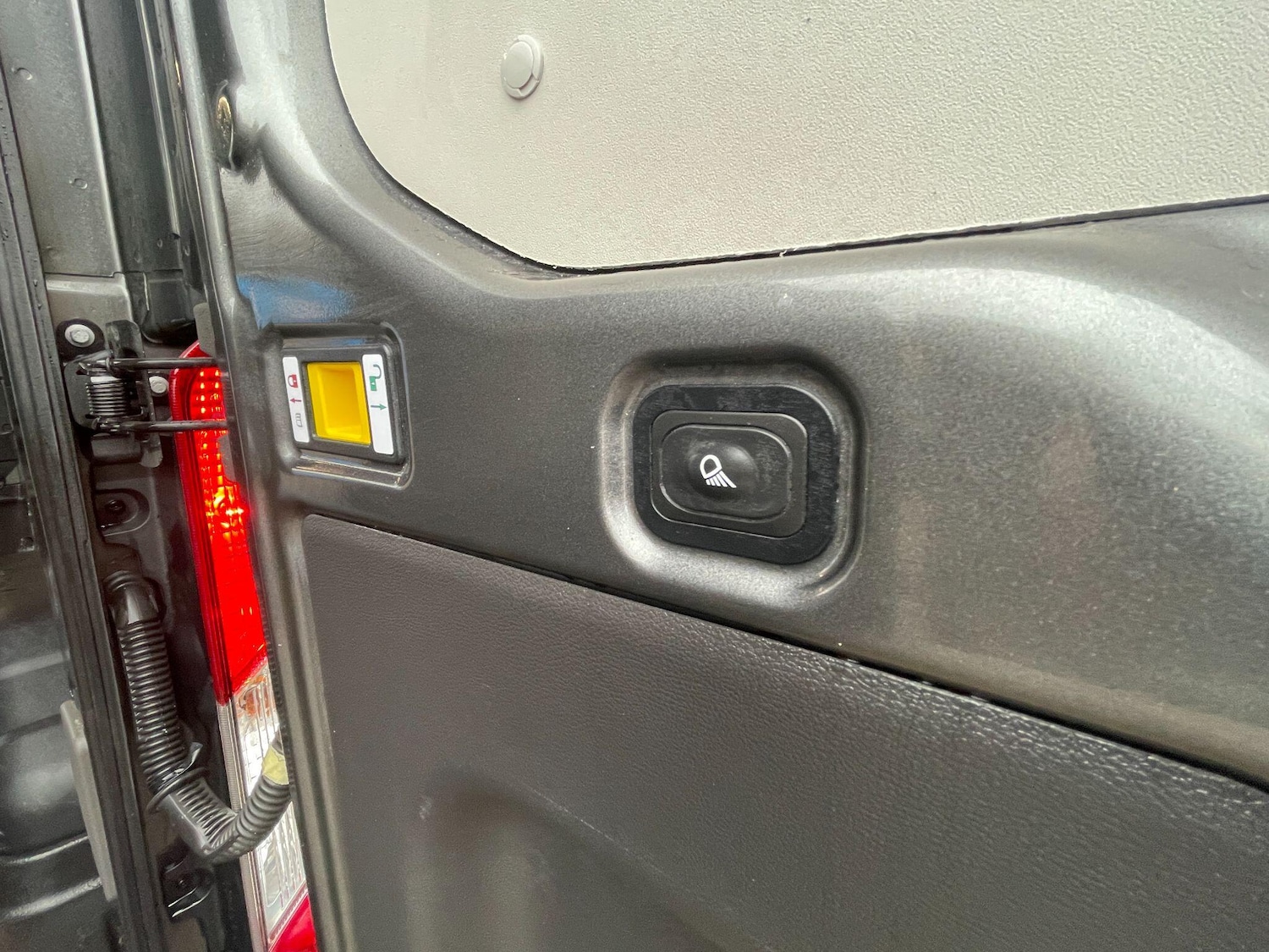 Used Ford Transit 2024 for sale - 77156320: Photo 8