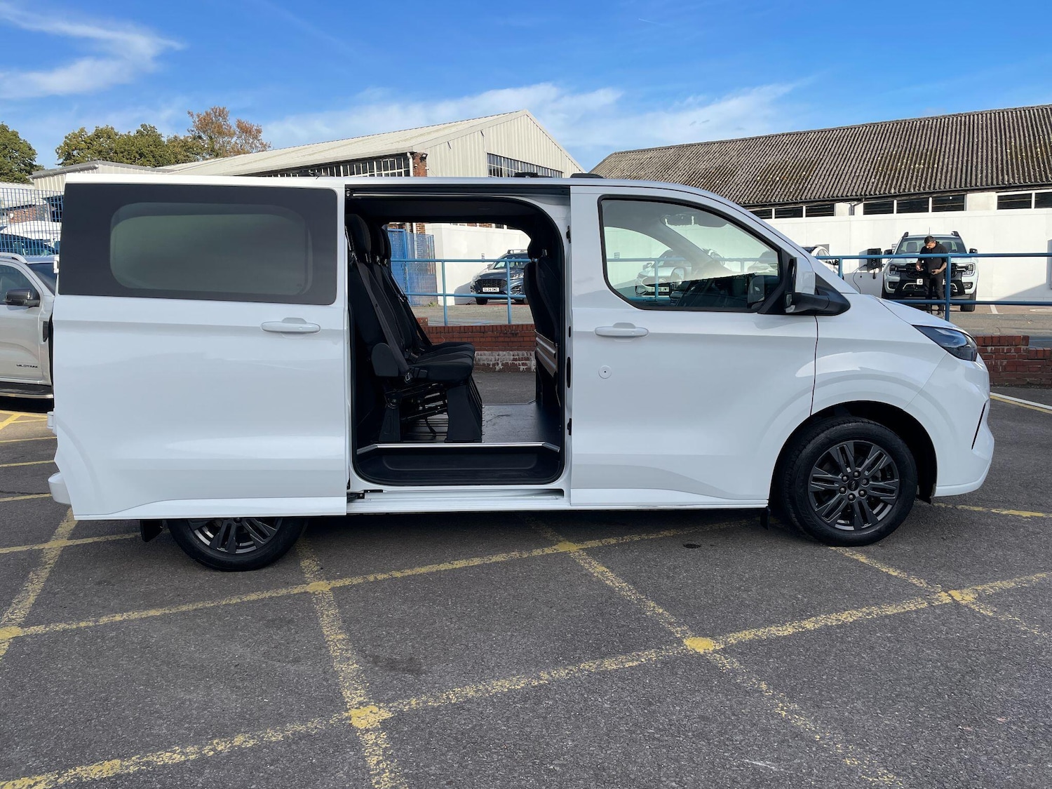 Used Ford Transit Custom 2024 for sale - 76398671: Photo 6