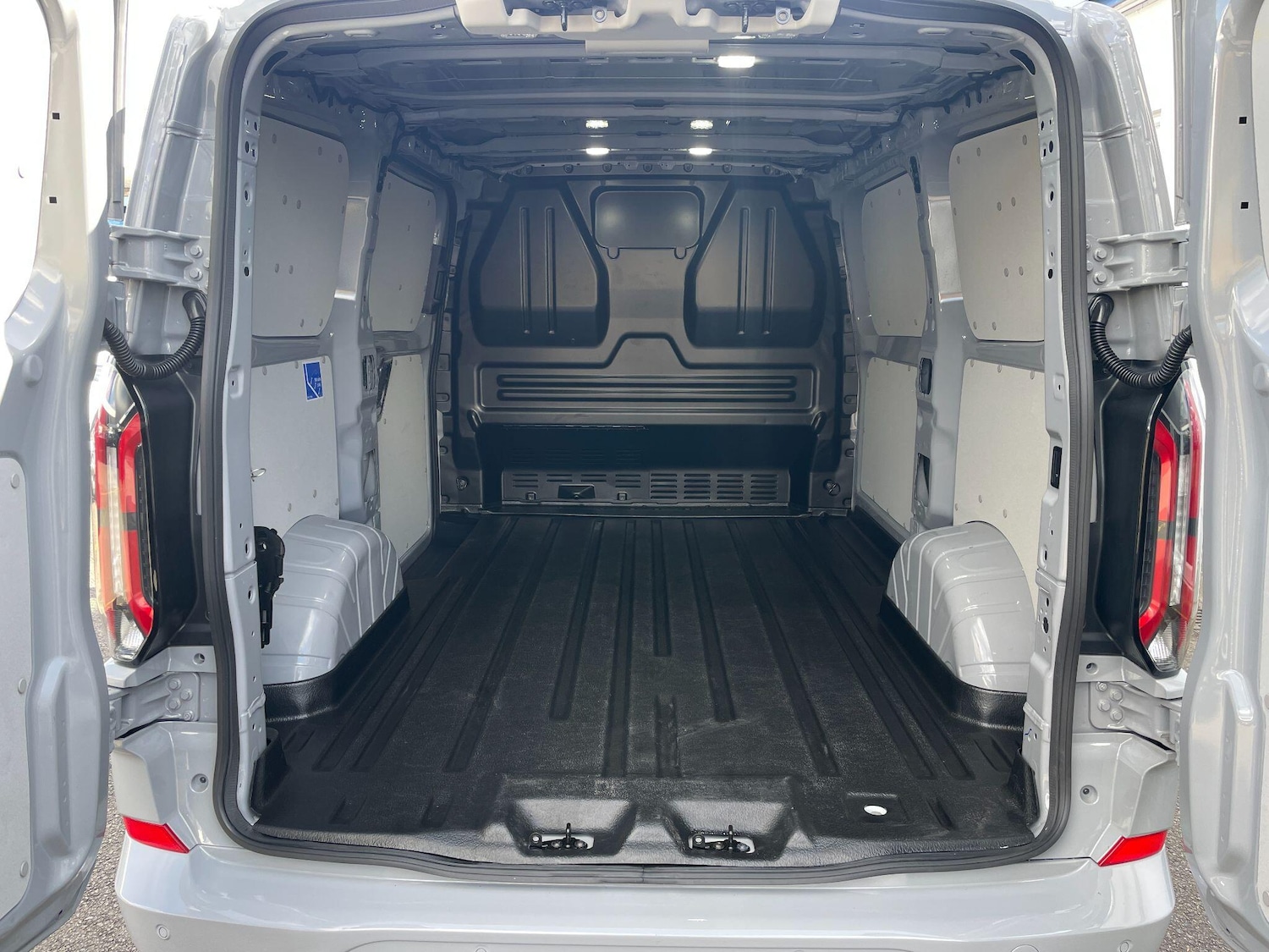 Used Ford Transit Custom 2025 for sale - 77908874: Photo 28