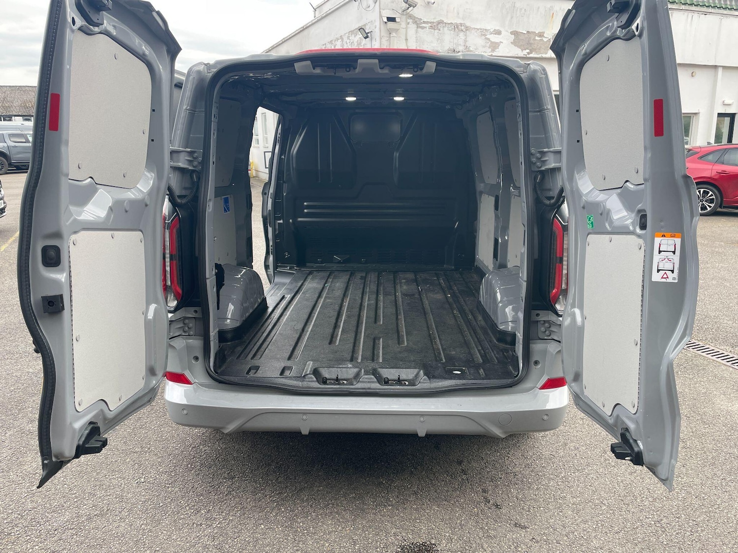 Used Ford Transit Custom for sale - 78101341: Photo 4