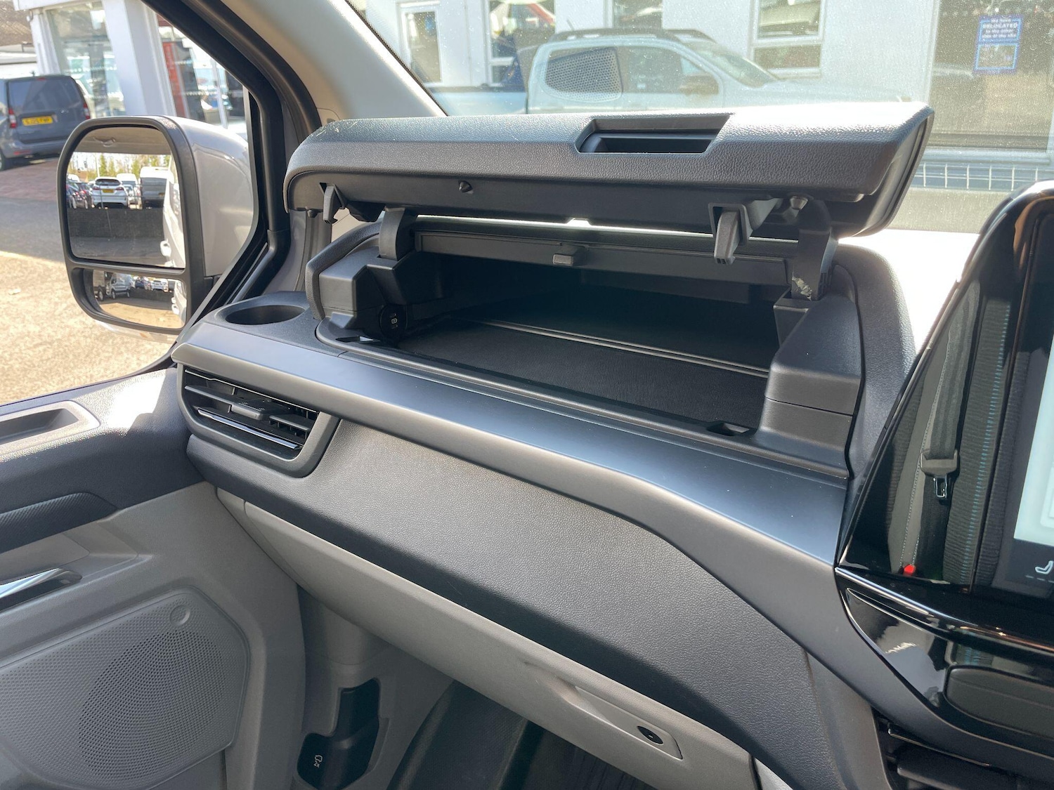 Used Ford Transit Custom 2024 for sale - 77809127: Photo 6