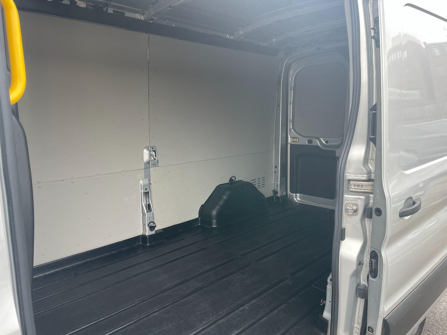 Used Ford Transit 2024 for sale - 77657770: Photo 21