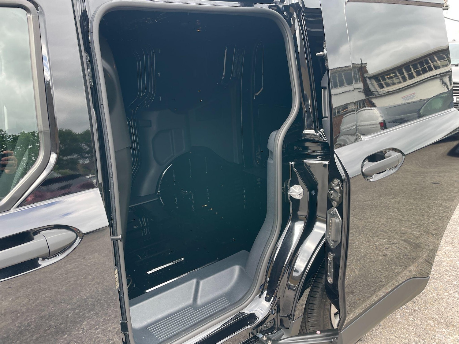 Used Ford Transit Courier 2025 for sale - 76995178: Photo 23