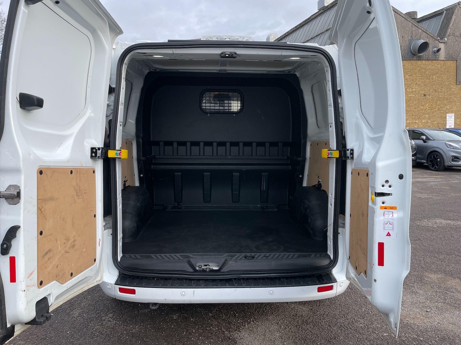 Used Ford Transit Custom 2023 for sale - 77120534: Photo 23