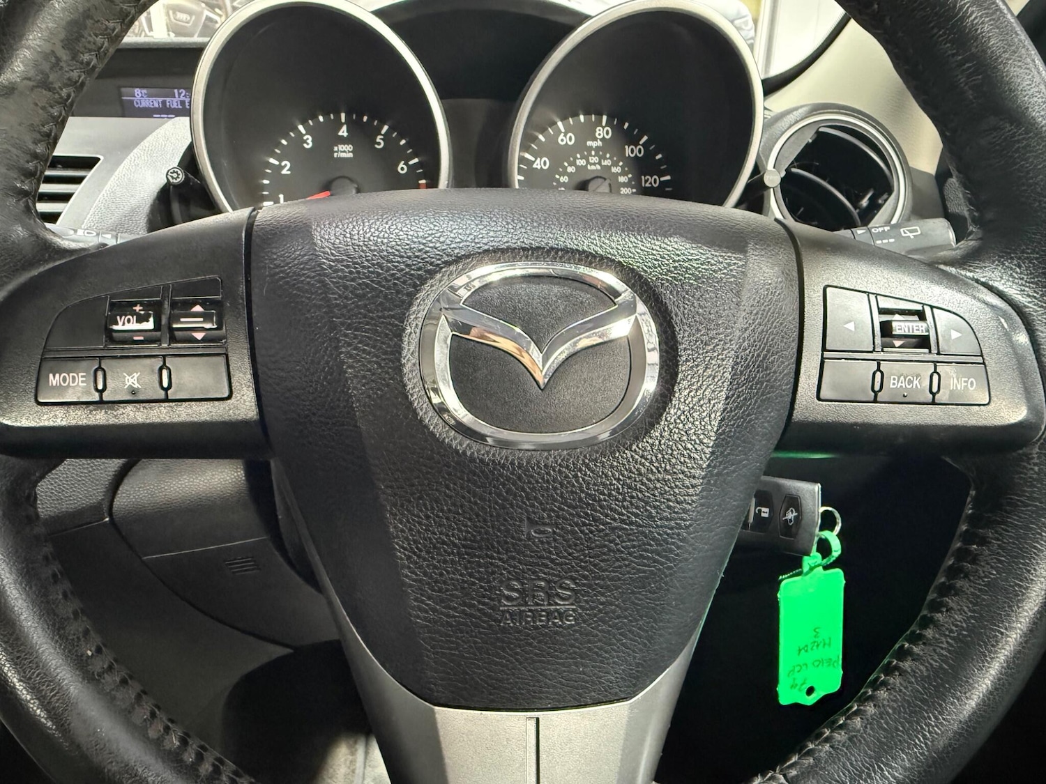 Used Mazda Mazda3 2010 for sale - 77229587: Photo 28