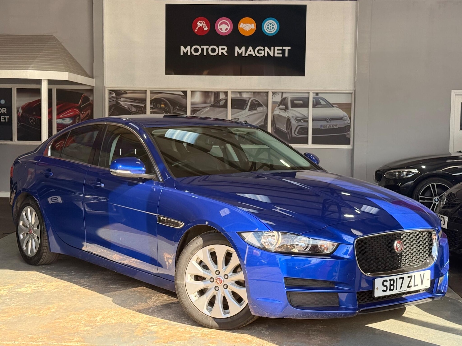 Used Jaguar XE 2017 for sale - 77722510: Photo 2