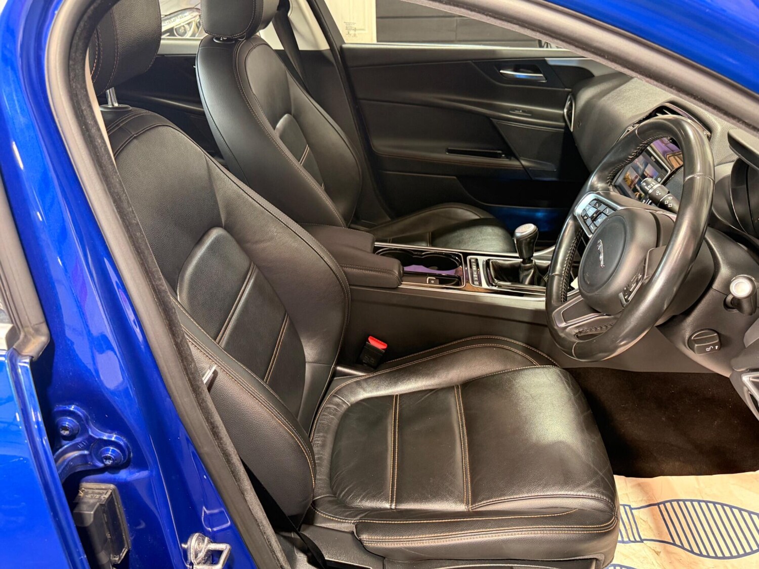 Used Jaguar XE 2017 for sale - 77722510: Photo 25