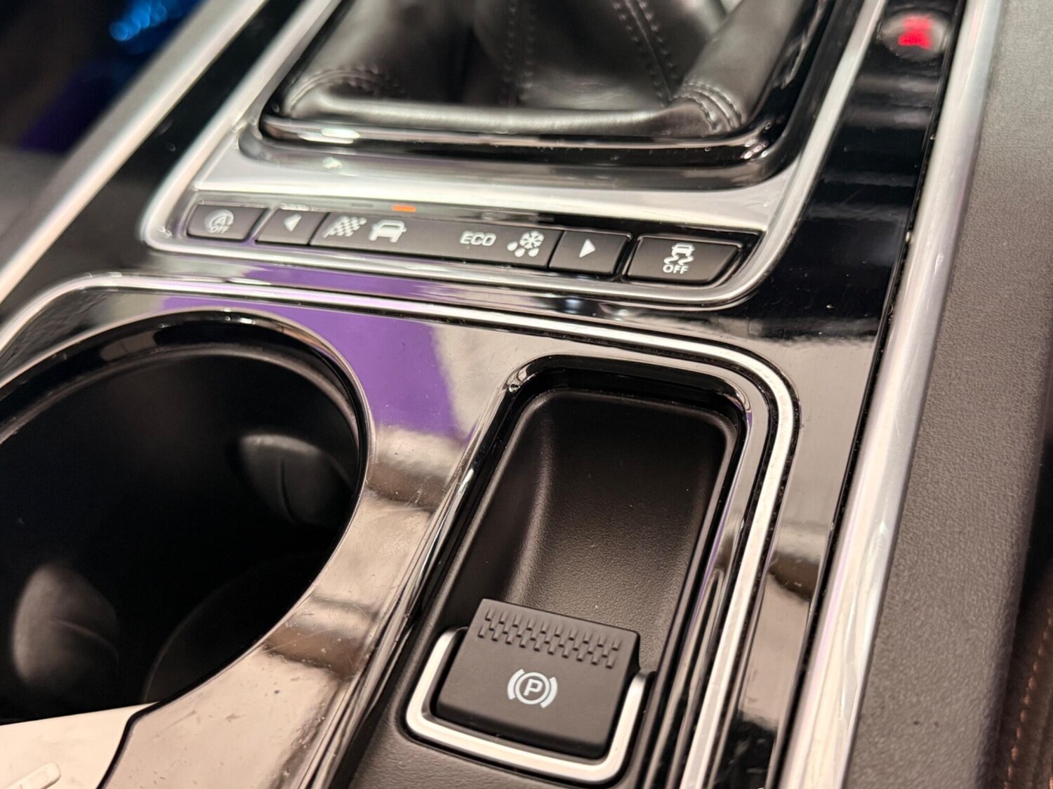 Used Jaguar XE 2017 for sale - 77722510: Photo 28