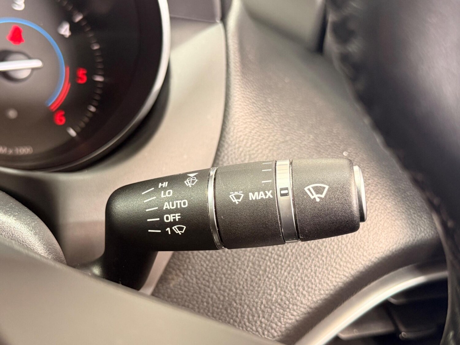 Used Jaguar XE 2017 for sale - 77722510: Photo 31