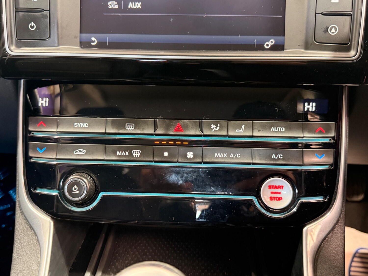 Used Jaguar XE 2017 for sale - 77722510: Photo 37