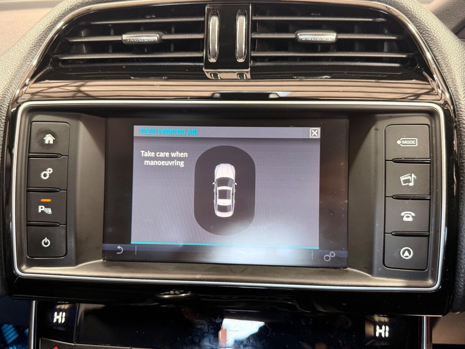 Used Jaguar XE 2017 for sale - 77722510: Photo 38