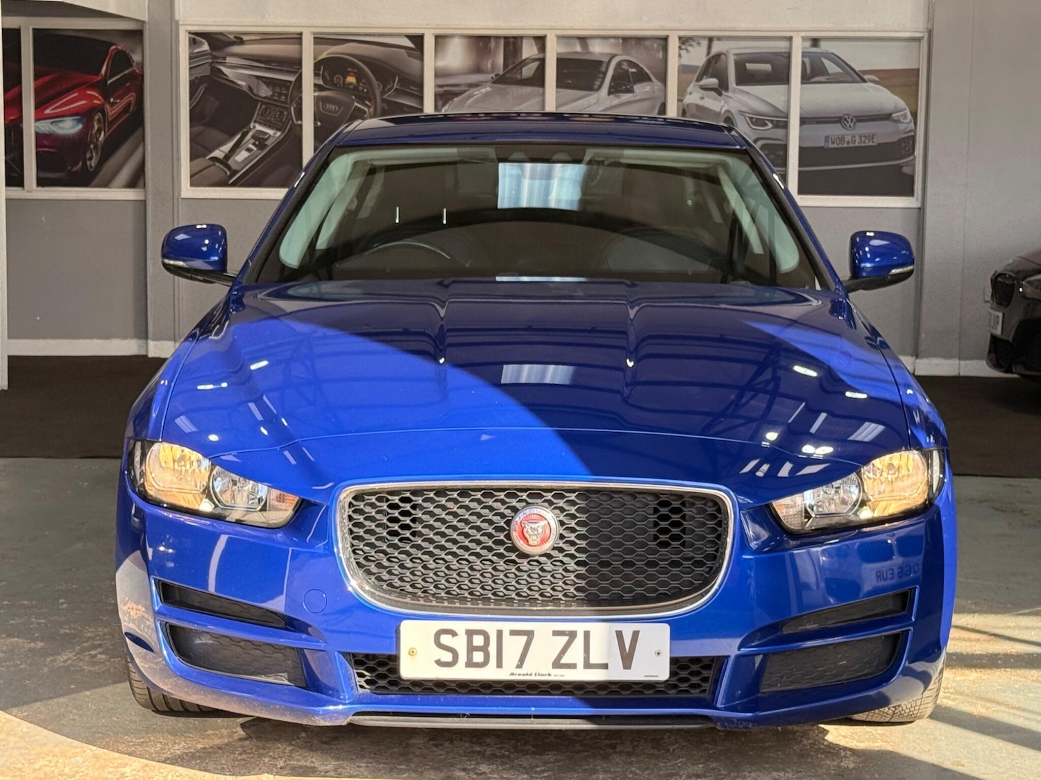 Used Jaguar XE 2017 for sale - 77722510: Photo 5