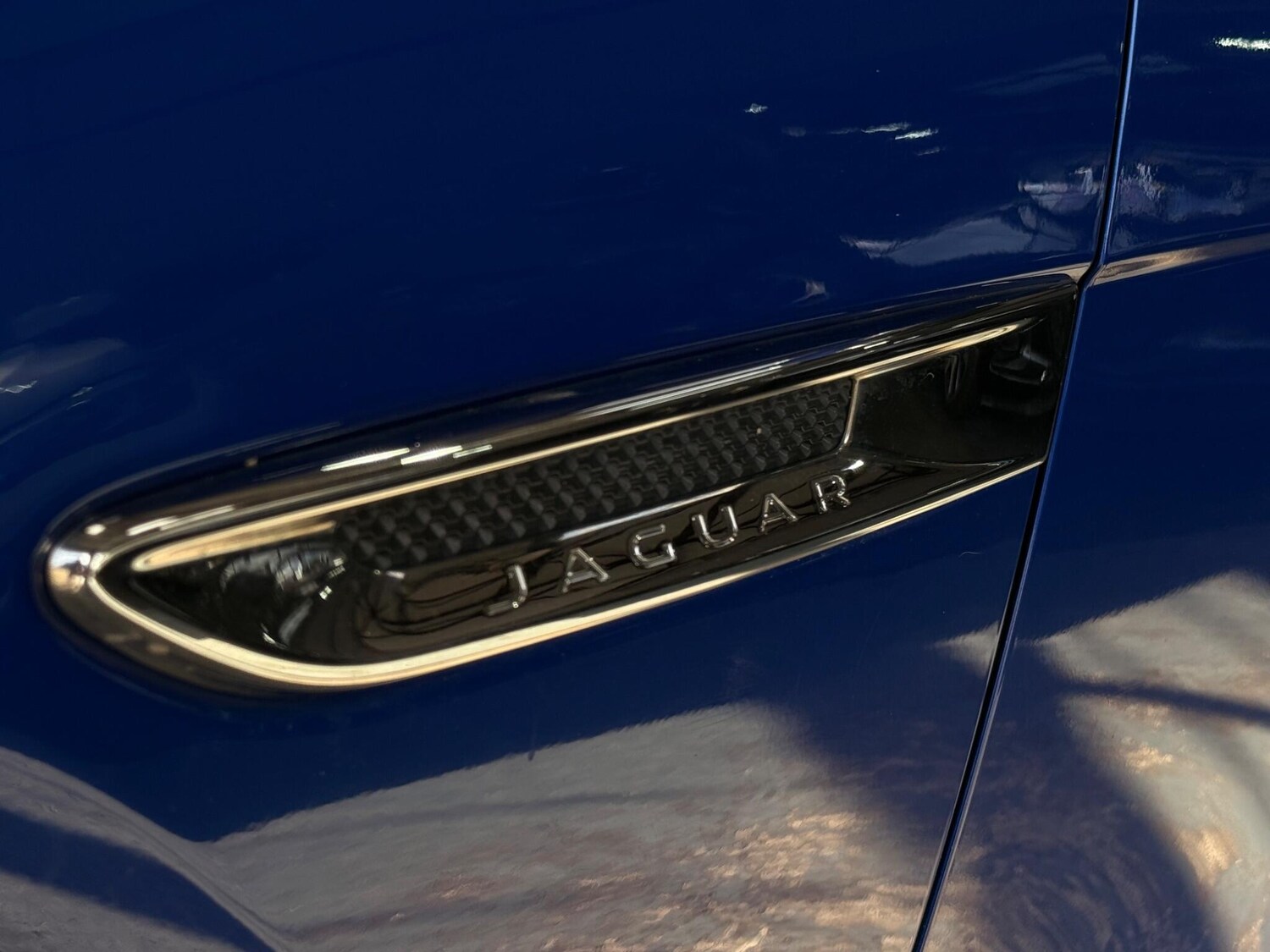 Used Jaguar XE 2017 for sale - 77722510: Photo 53