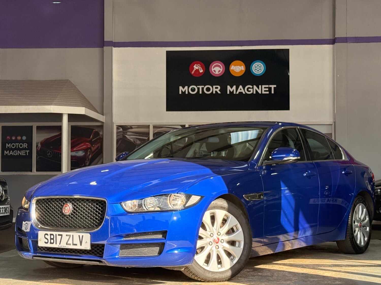 Used Jaguar XE 2017 for sale - 77722510: Photo 6