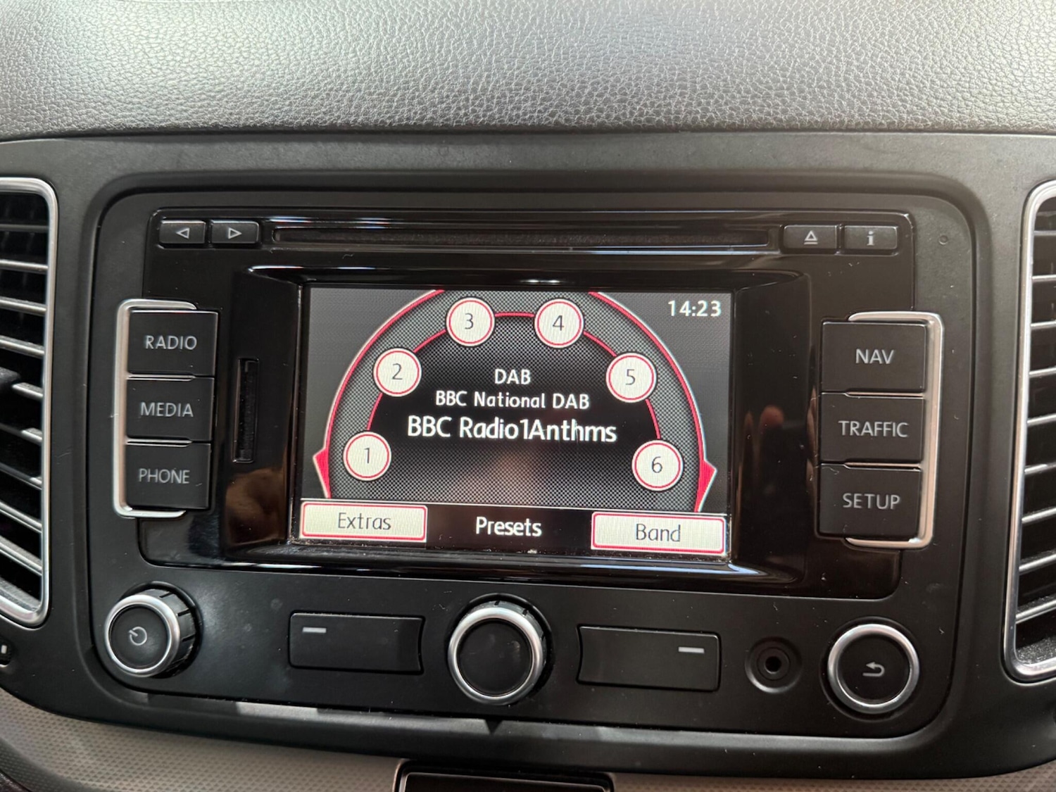 Used Volkswagen Sharan 2014 for sale - 77074554: Photo 40