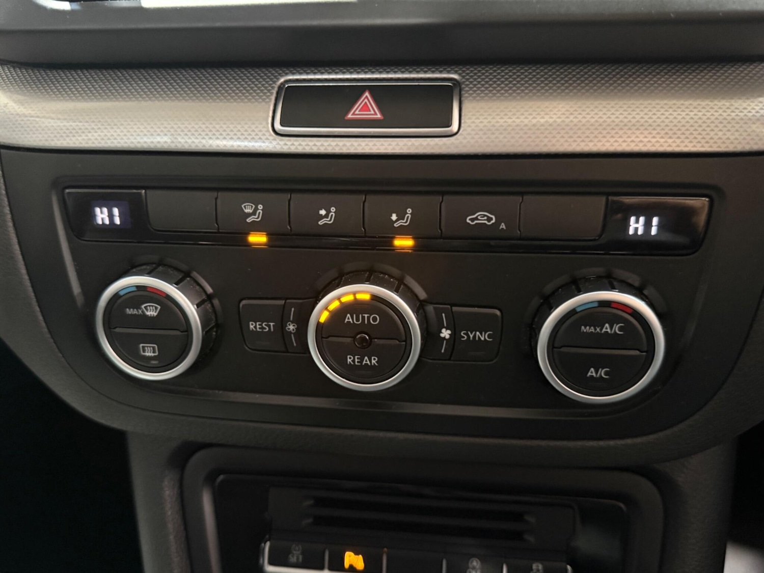 Used Volkswagen Sharan 2014 for sale - 77074554: Photo 44