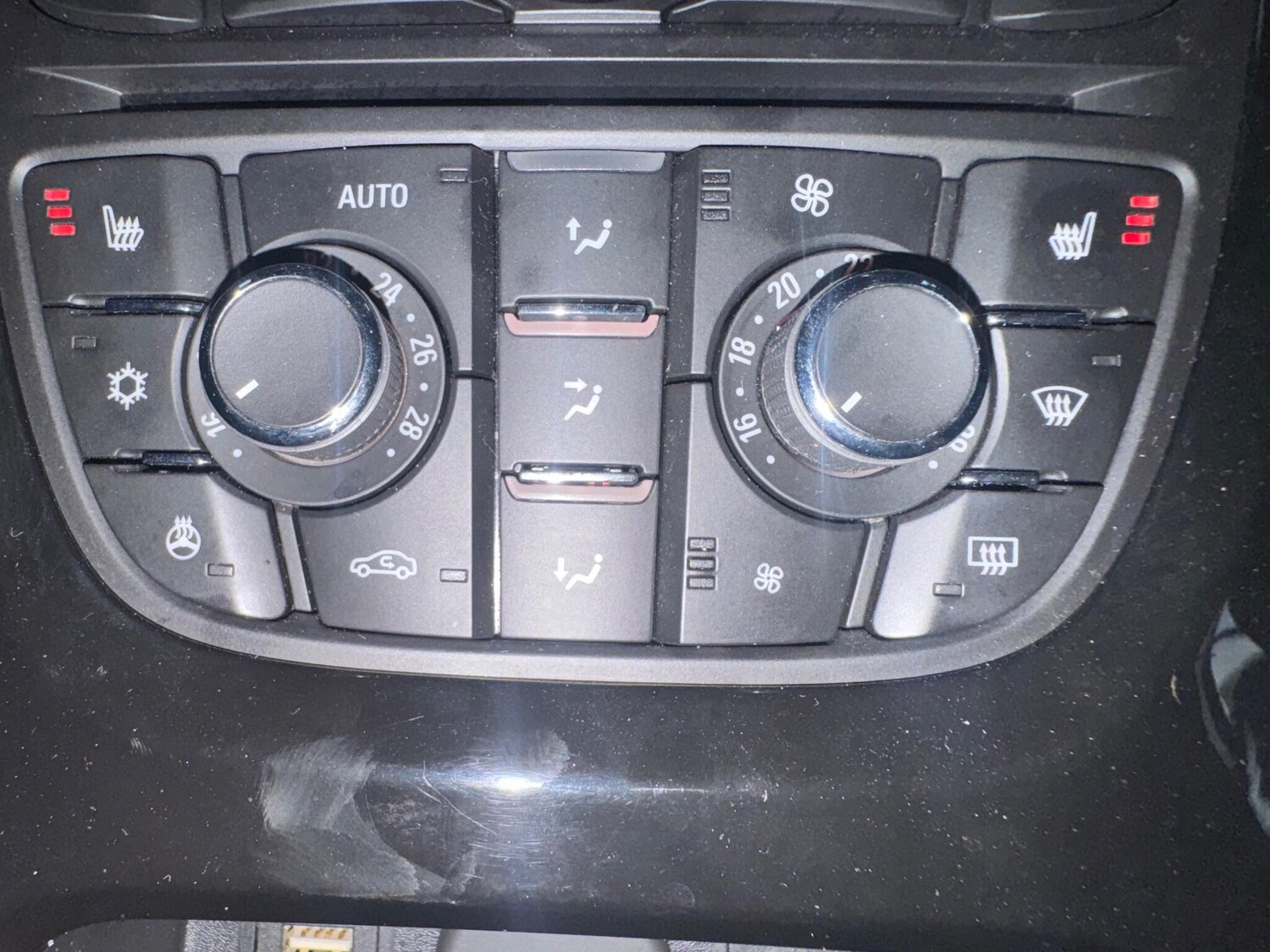 Used Vauxhall Astra GTC 2014 for sale - 77586732: Photo 24