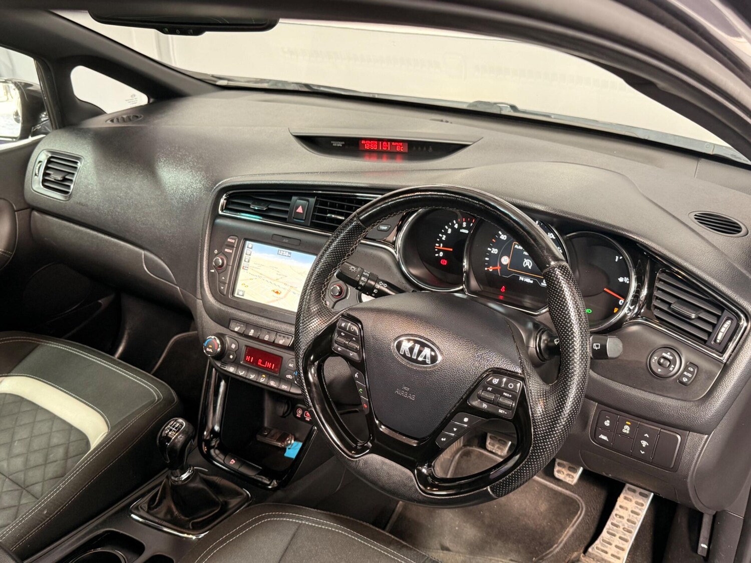 Used Kia Ceed 2018 for sale - 78058911: Photo 25