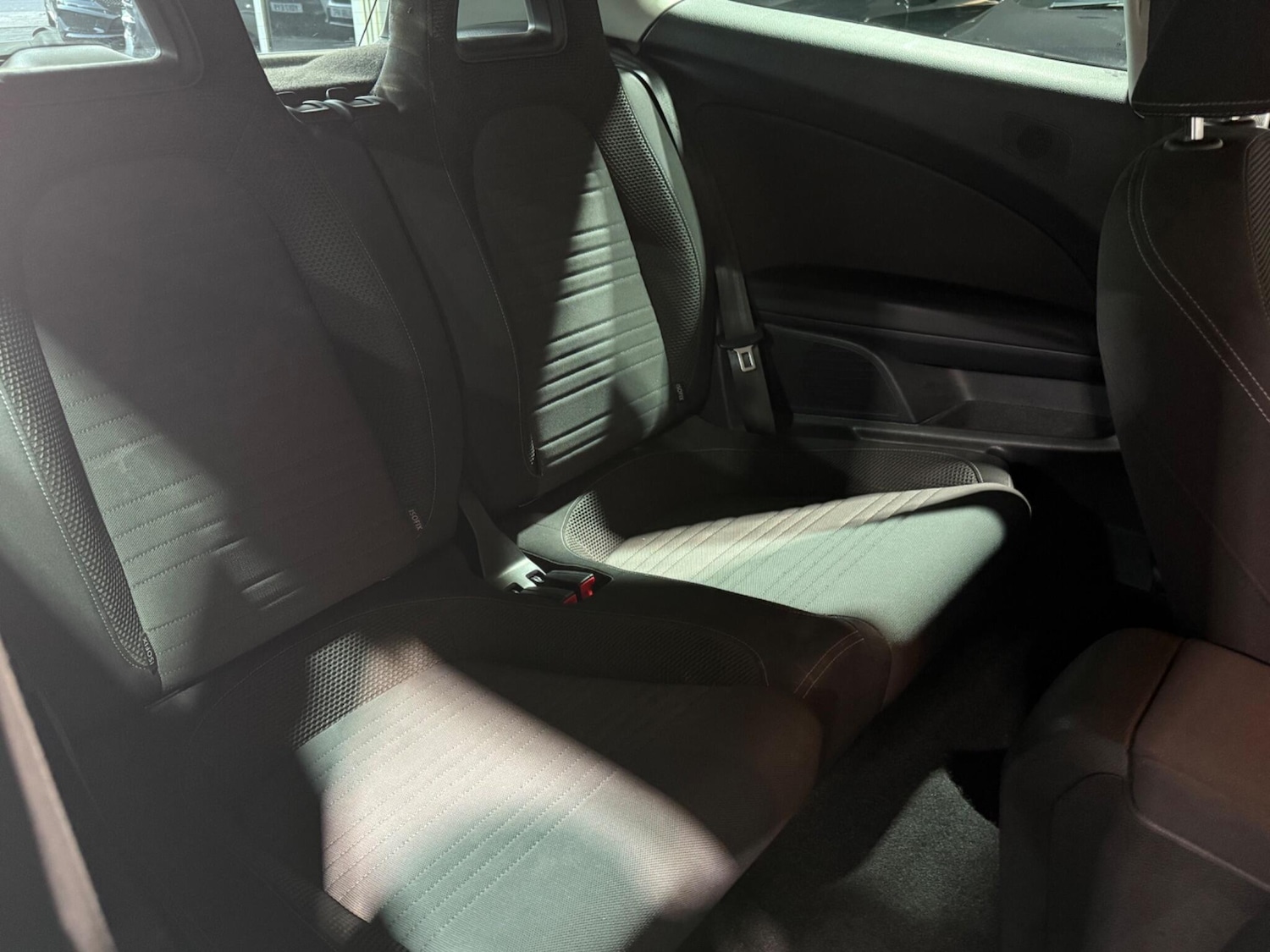 Used Volkswagen Scirocco for sale - 77074555: Photo 23