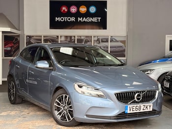 Used Volvo V40 2019 for sale - 78291331: Photo