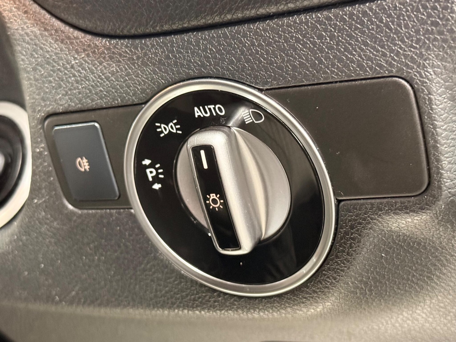 Used Mercedes-Benz CLA 2017 for sale - 78101197: Photo 43