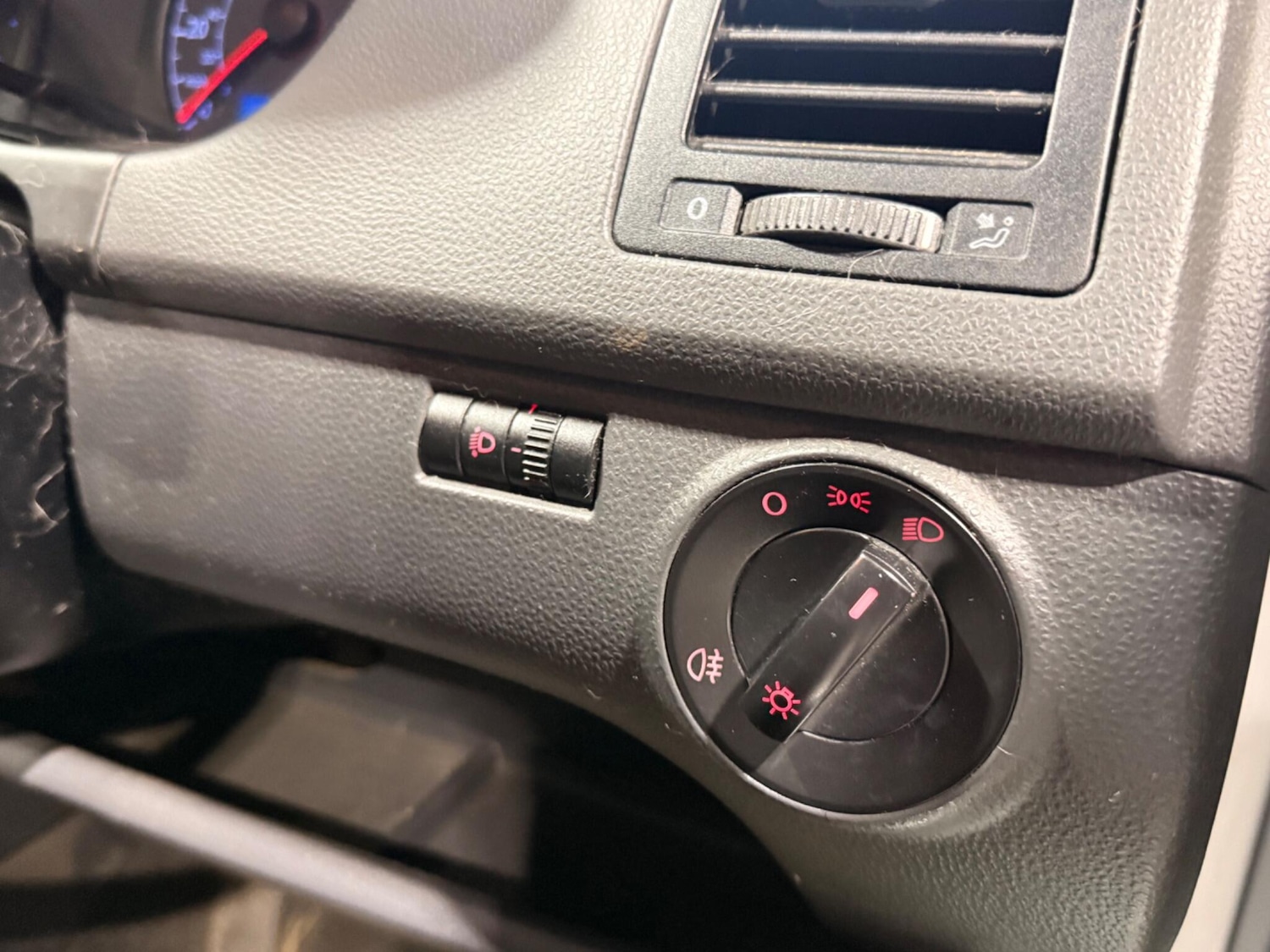 Used Volkswagen Polo 2005 for sale - 77290810: Photo 14