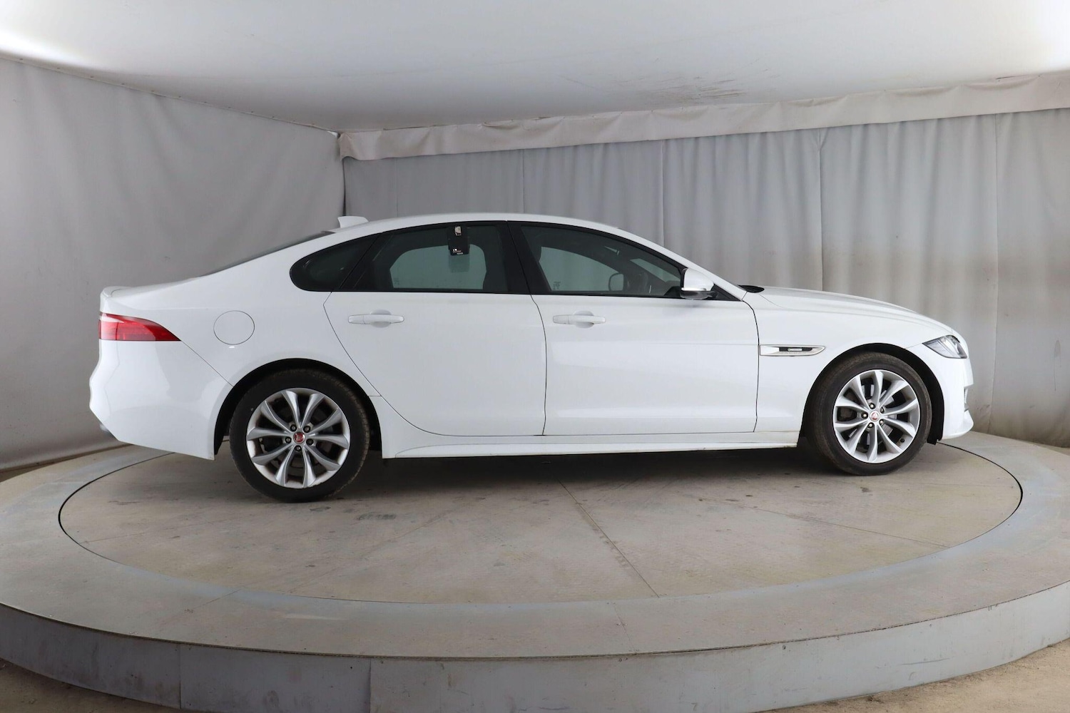 Used Jaguar XF 2018 for sale - 77925016: Photo 7